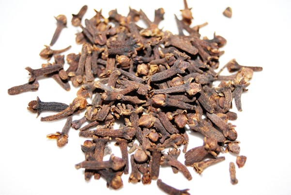 Body detox with cloves – the herbs in Ayurveda